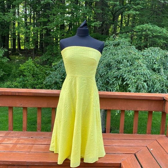 J. Crew Dresses & Skirts - J. Crew Lime Green Strapless Dress, Excellent Condition, measurements in photos